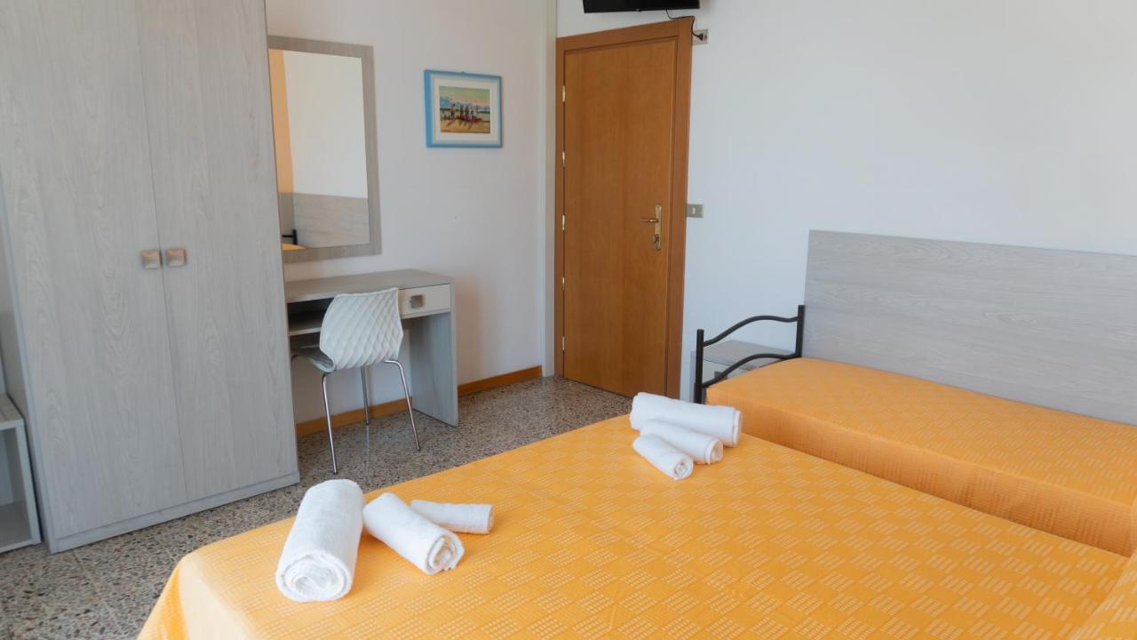 B&B Hotel Villa Nora 贝拉里亚-伊贾马里纳 外观 照片