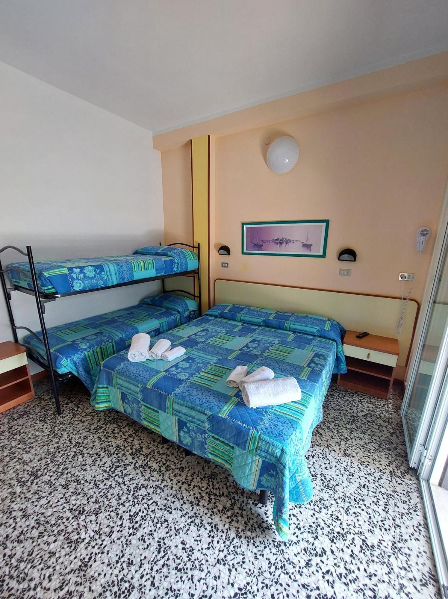 B&B Hotel Villa Nora 贝拉里亚-伊贾马里纳 客房 照片