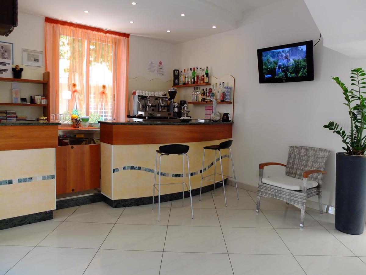 B&B Hotel Villa Nora 贝拉里亚-伊贾马里纳 外观 照片